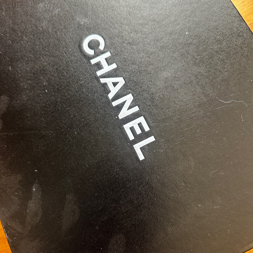 CHANEL patent ankle boots size 39.5/8.5 - Picture 7 of 10